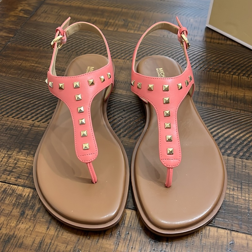 Michael Kors Pink Studded Sandals NIB - Picture 2 of 7